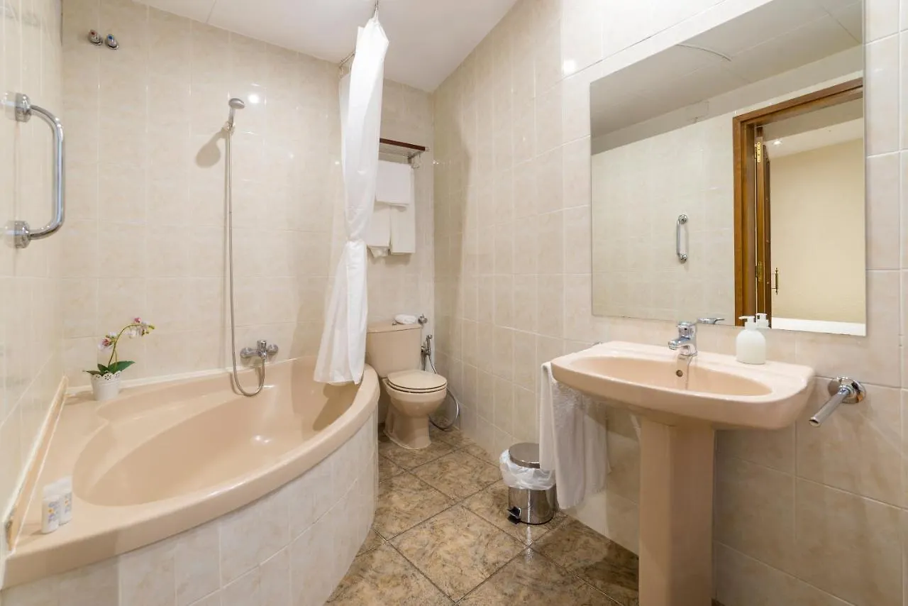 **  Hotel Capri Espagne