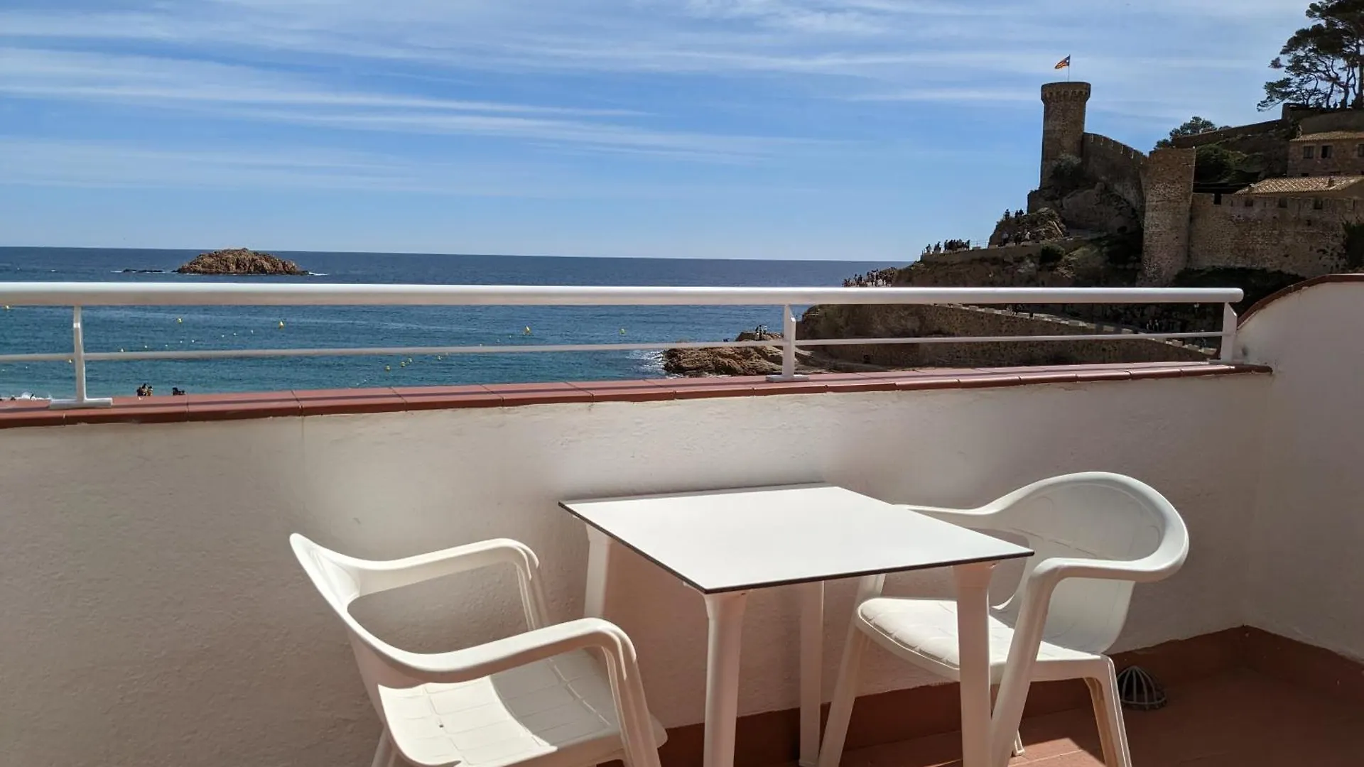 Hotel Capri 2*, Tossa de Mar