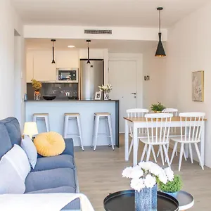 Appartement Stunning In With Kitchen